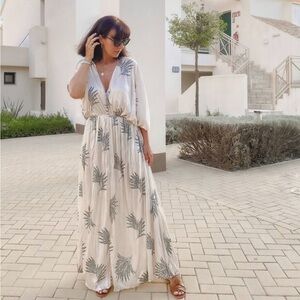Zara Cream and Gray Maxi Dress